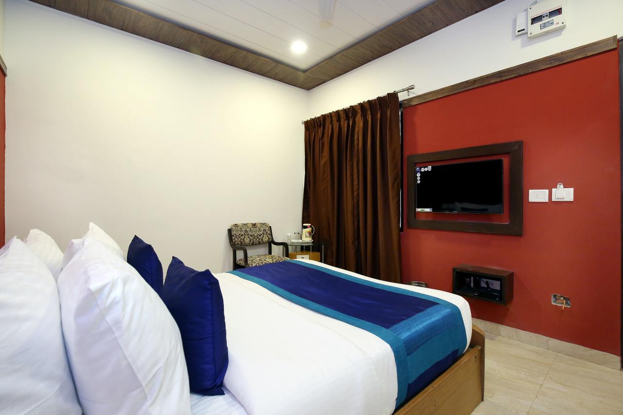 Capital O 9822 Hotel Seven Chandīgarh Εξωτερικό φωτογραφία